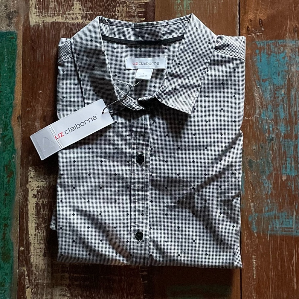 Liz Claiborne Checkered Button Up Top